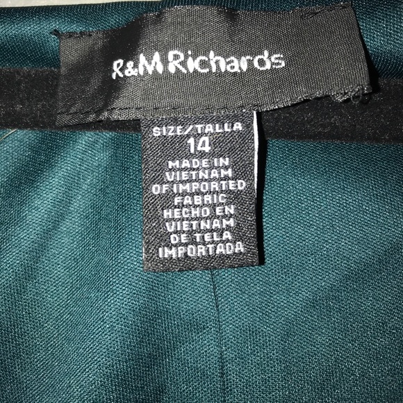 Forest Green full length long sleeve gown - Picture 4 of 5